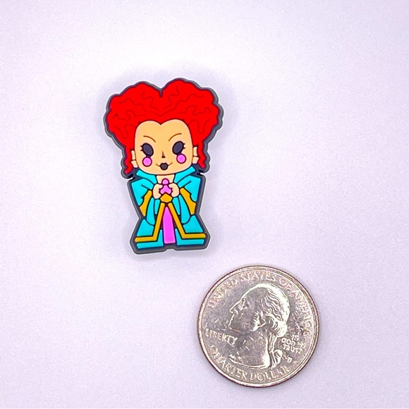 CROCS Accessories - 💥5/$10💥 Hocus Pocus “Winifred” crocs charm